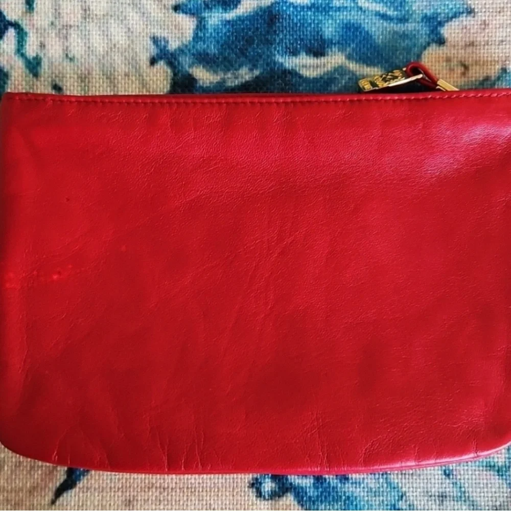 Loewe Anagram Calfskin Leather Pouch With Dusty - Picture 7 of 7